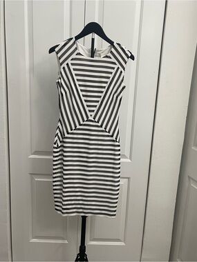Cache Black and White Geometric Stripe Sheath Dress